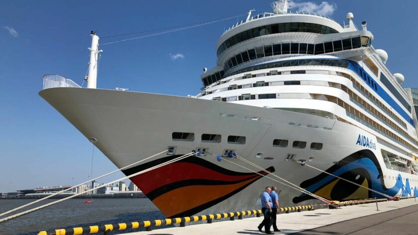 Die Meyer Werft in Papenburg: Ein Zentrum des modernen Schiffbaus